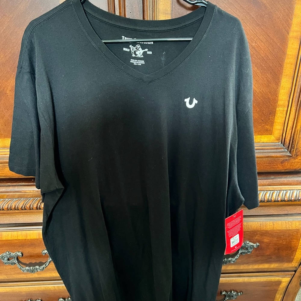 True Religion brand new v-neck shirt